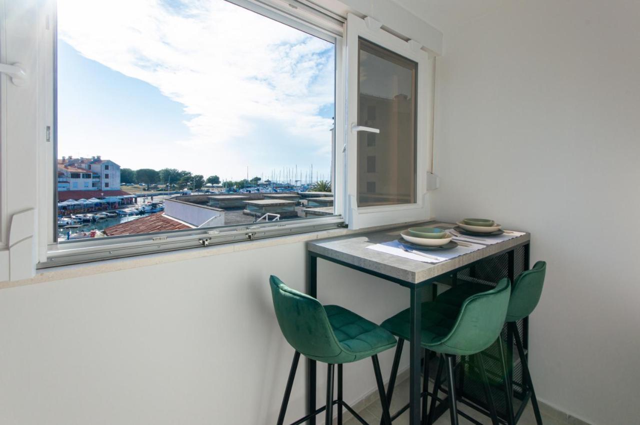 Studio Apartman Irma Cervar Porec Exterior photo